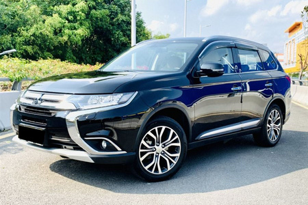 甘孜二手三菱欧蓝德 2016款 2.4L CVT 四驱 豪华版 7座
