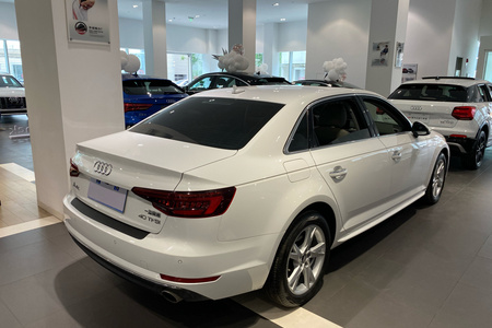 红河二手奥迪A4L 2018款 30周年版 40 TFSI 进取版